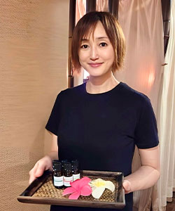 安藤